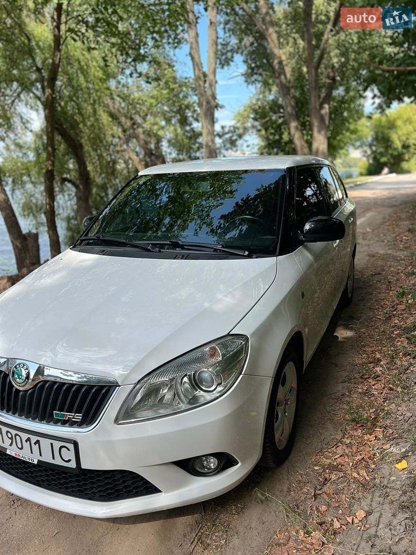 Skoda Fabia 2011 VIN TMBJP65J0C3037833 фото оголошення 7 з 32