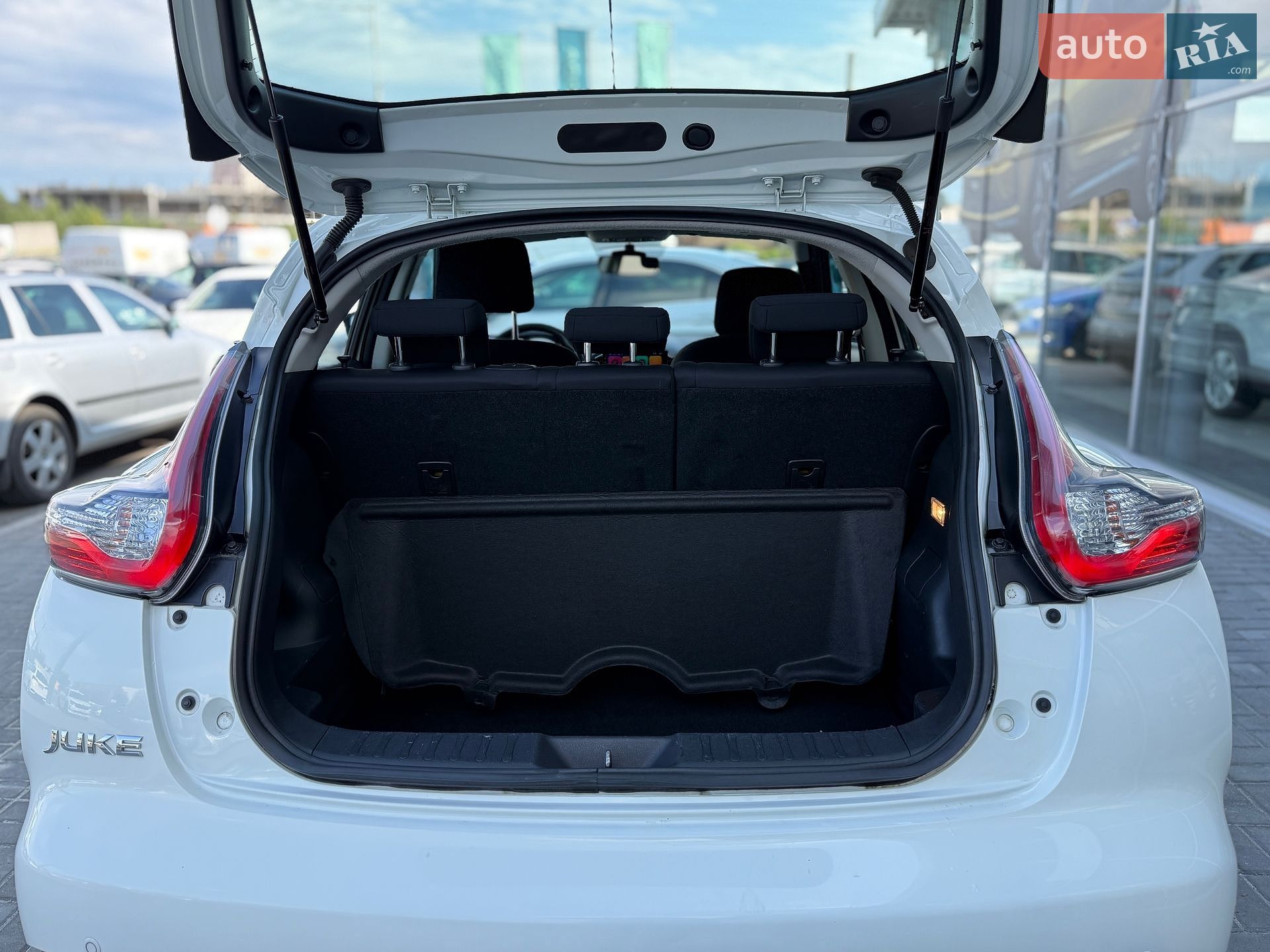Nissan Juke 2018 VIN SJNFBAF15U8023510 фото оголошення 10 з 30