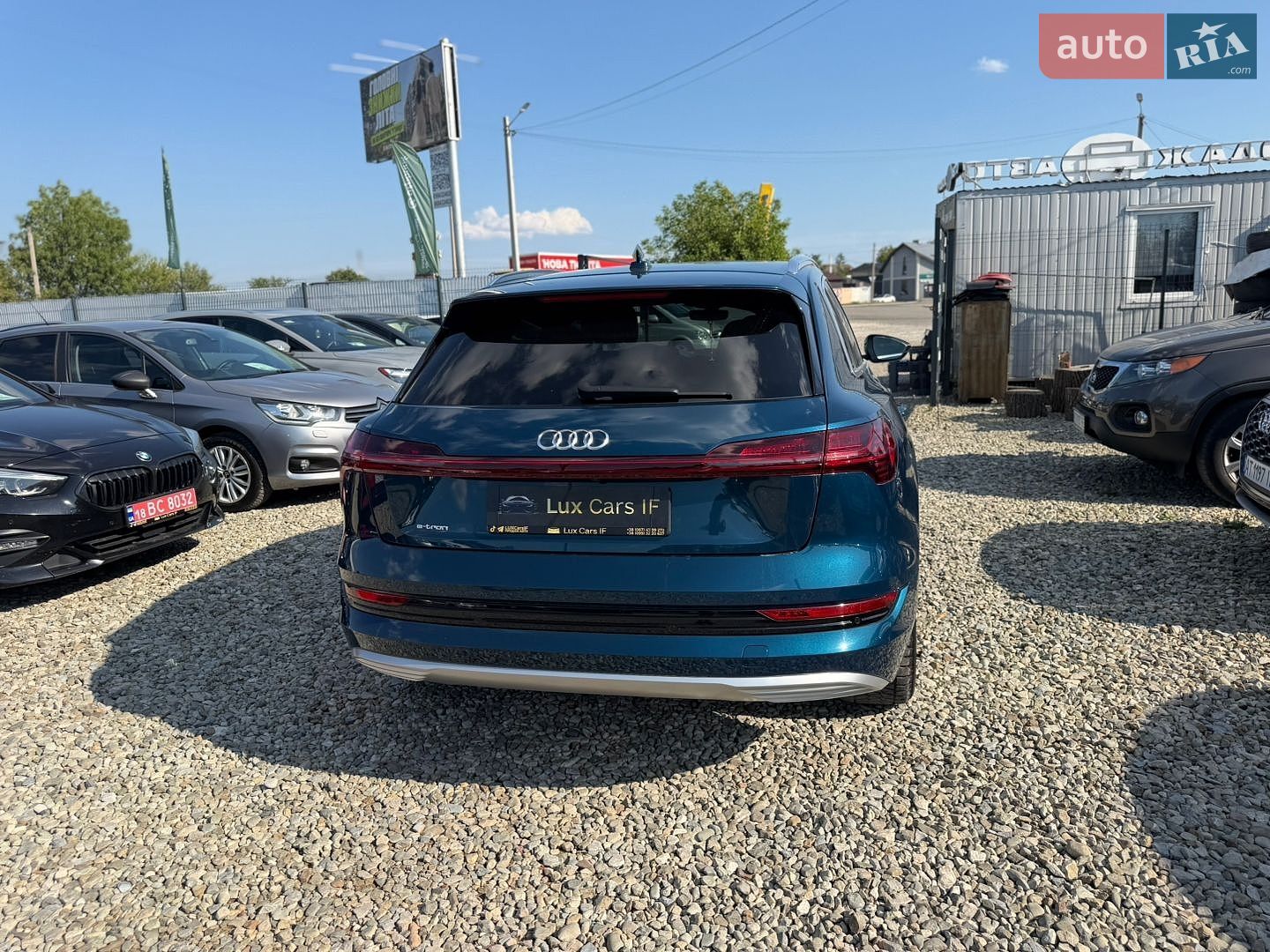 Audi e-tron 2019 VIN WA1LAAGE1KB008823 фото оголошення 16 з 48