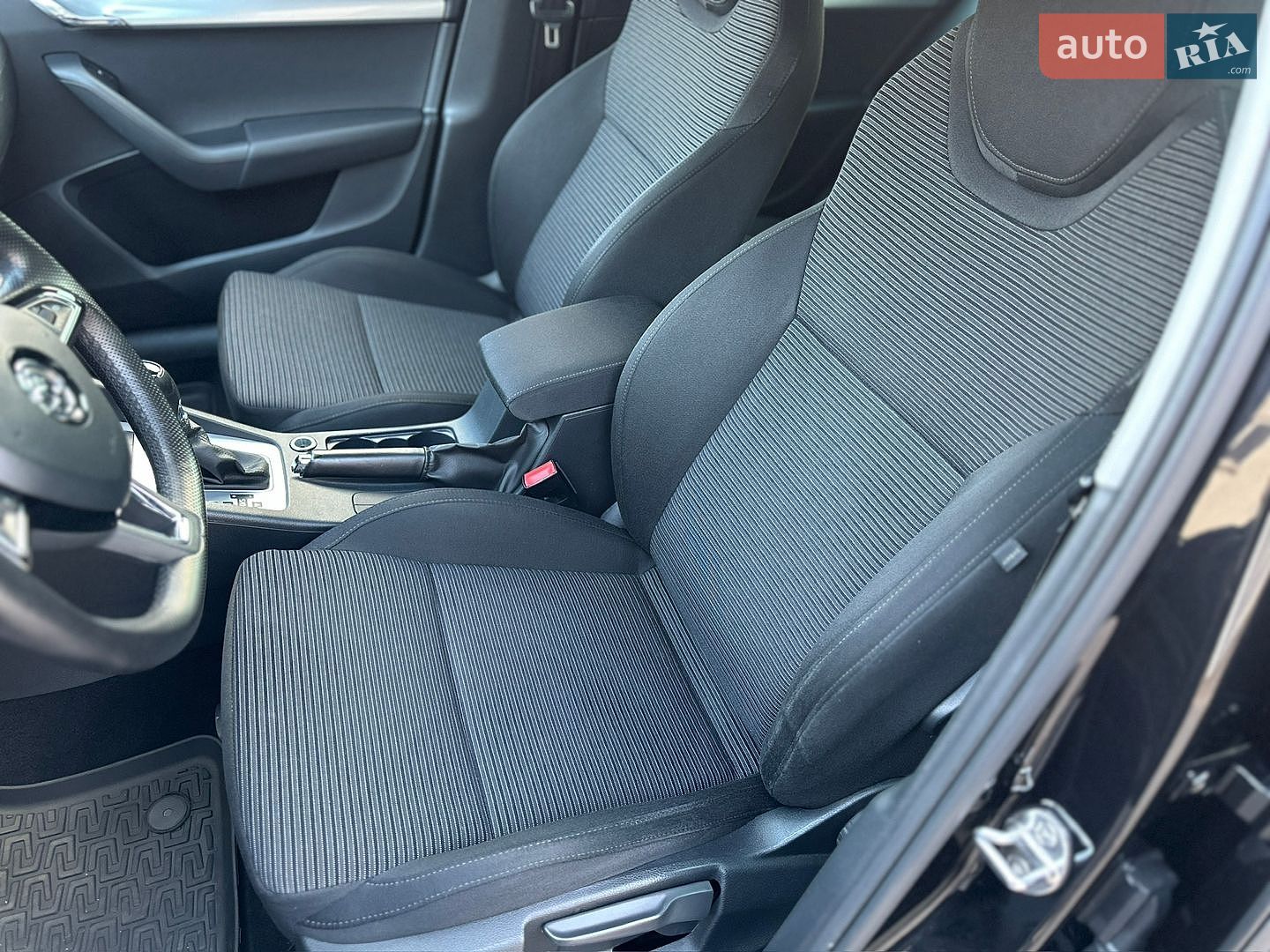 Skoda Octavia 2015 VIN TMBJJ7NE3G0053462 фото оголошення 2 з 61