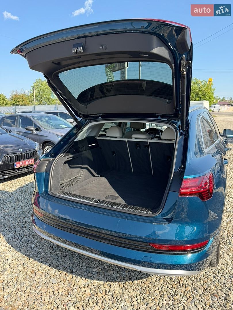 Audi e-tron 2019 VIN WA1LAAGE1KB008823 фото оголошення 46 з 48