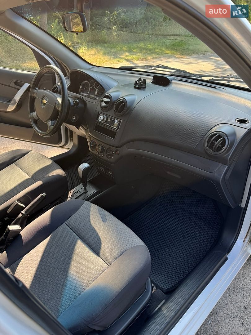 Chevrolet Aveo 2008 VIN Y6DSA48YE8B334248 фото оголошення 9 з 22