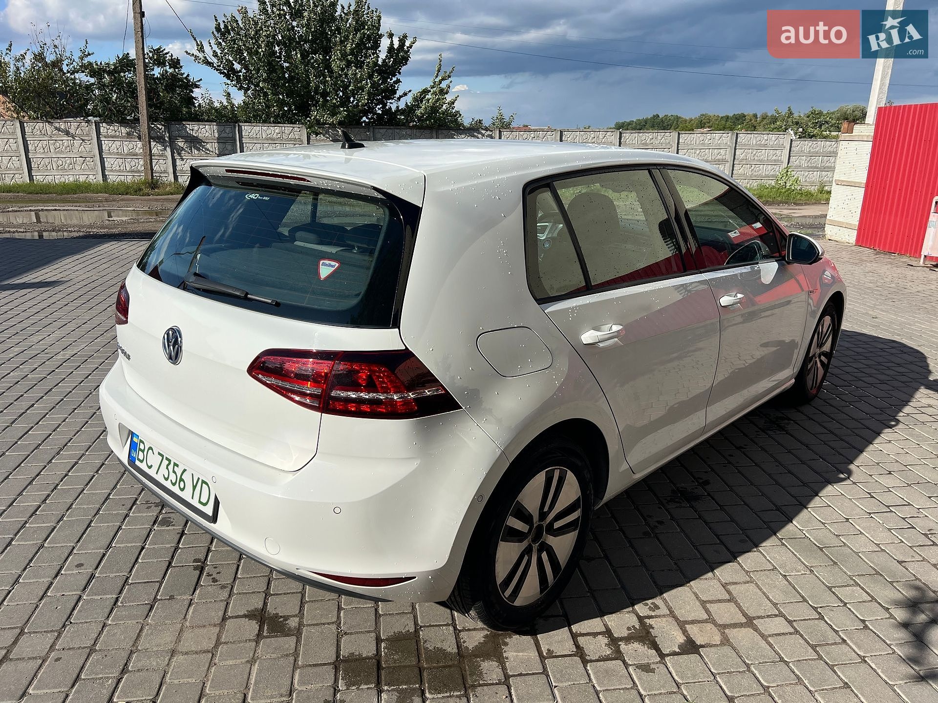 Volkswagen e-Golf 2014 VIN WVWZZZAUZFW900351 фото оголошення 5 з 8