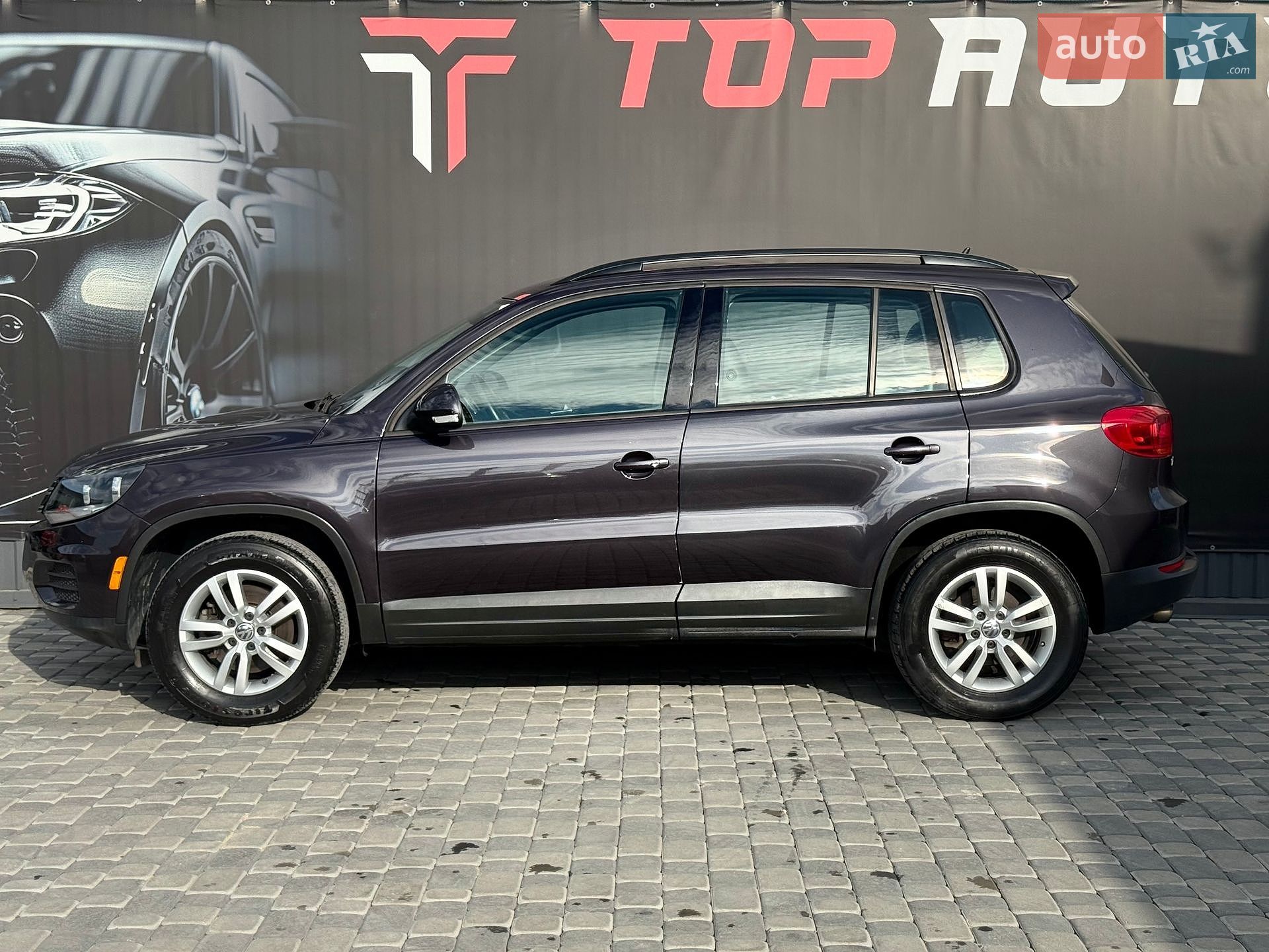 Volkswagen Tiguan 2016 VIN WVGBV7AX5GW522804 фото оголошення 8 з 56