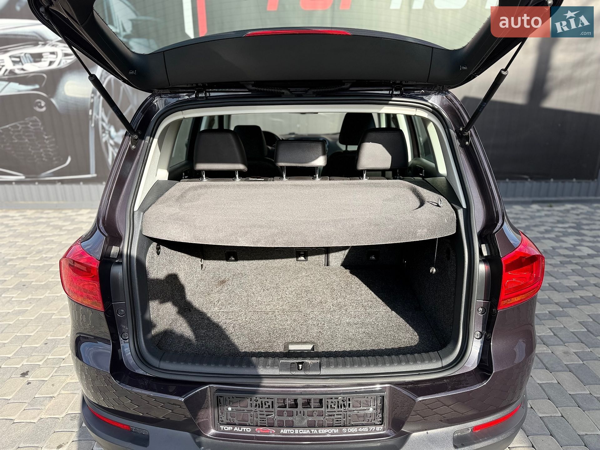 Volkswagen Tiguan 2016 VIN WVGBV7AX5GW522804 фото оголошення 15 з 56