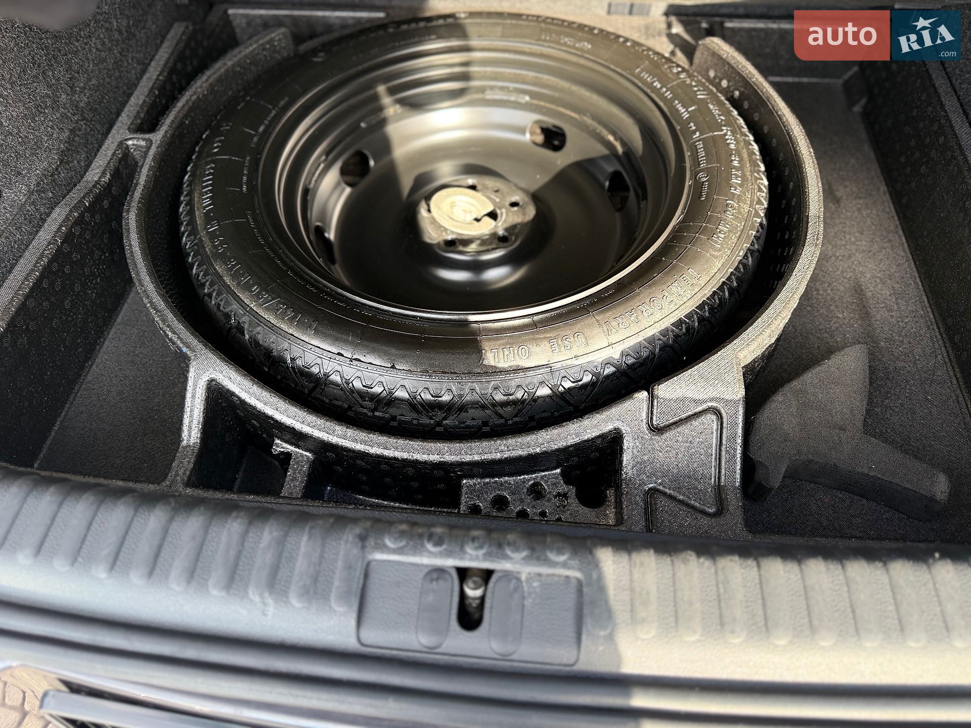 Volkswagen Tiguan 2016 VIN WVGBV7AX5GW522804 фото оголошення 16 з 56