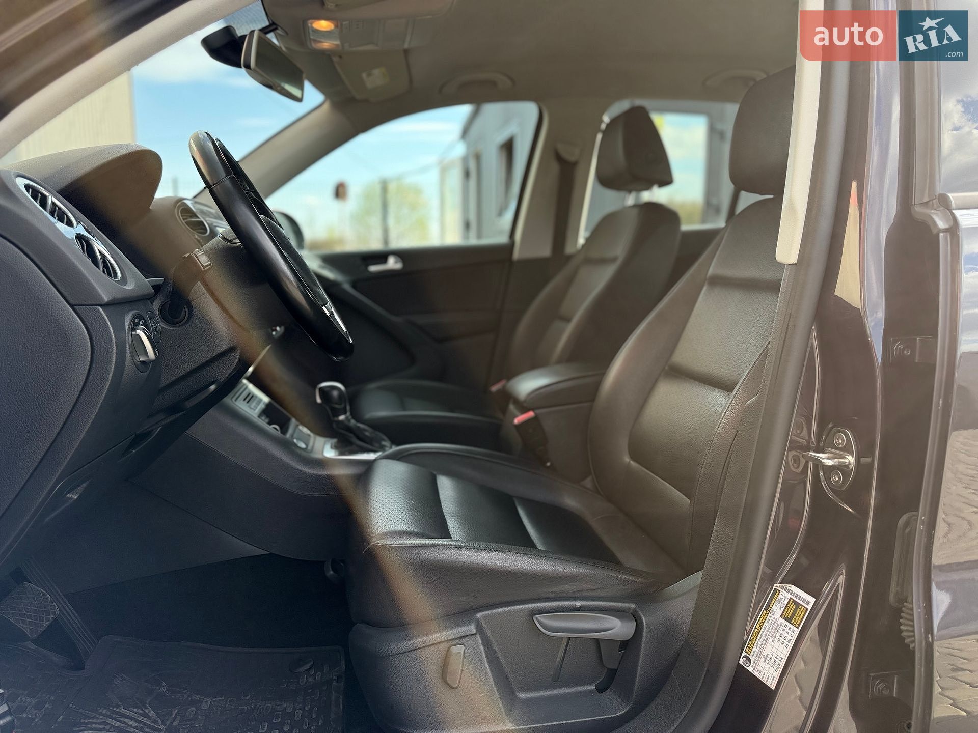Volkswagen Tiguan 2016 VIN WVGBV7AX5GW522804 фото оголошення 21 з 56