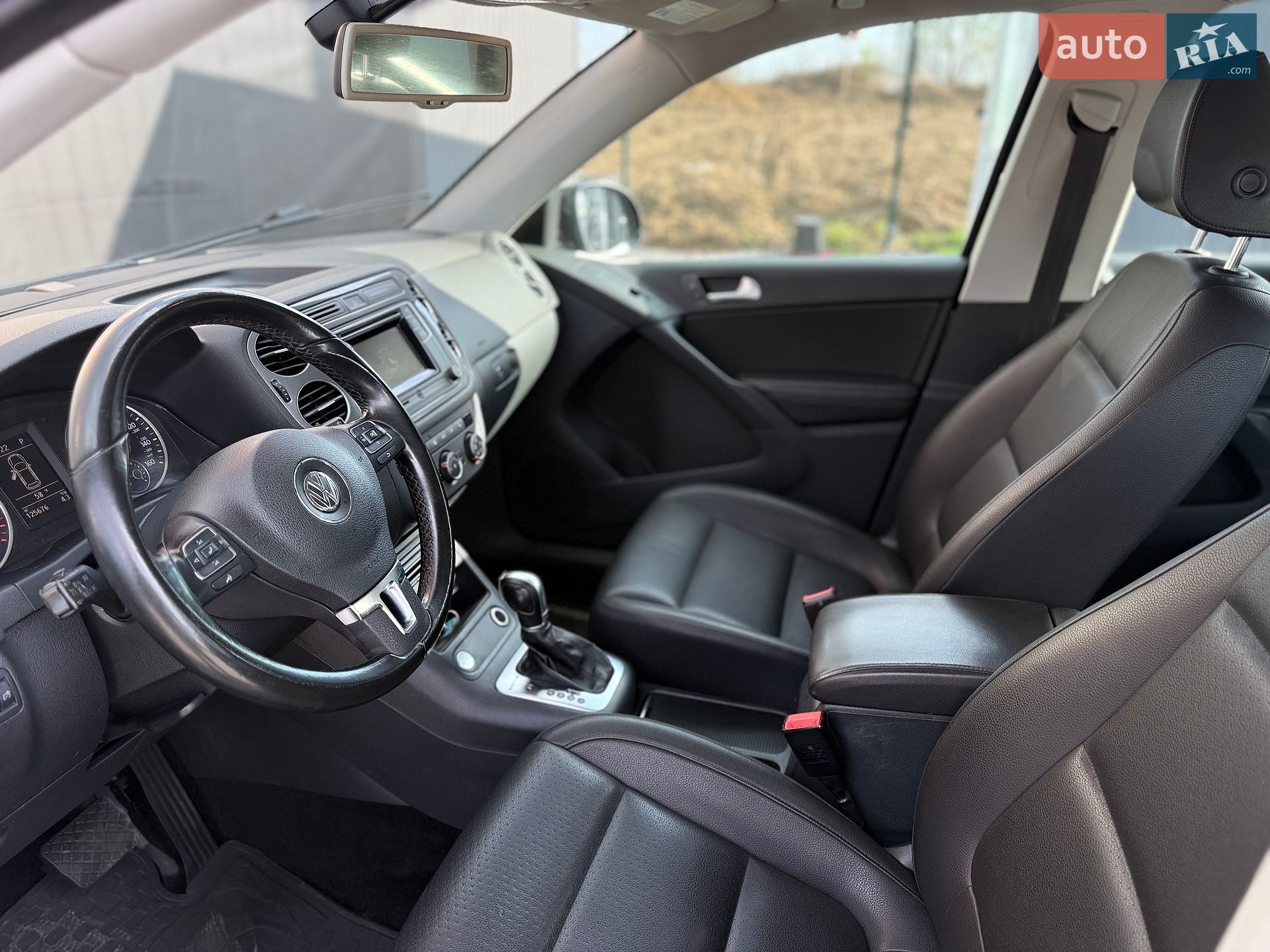 Volkswagen Tiguan 2016 VIN WVGBV7AX5GW522804 фото оголошення 23 з 56