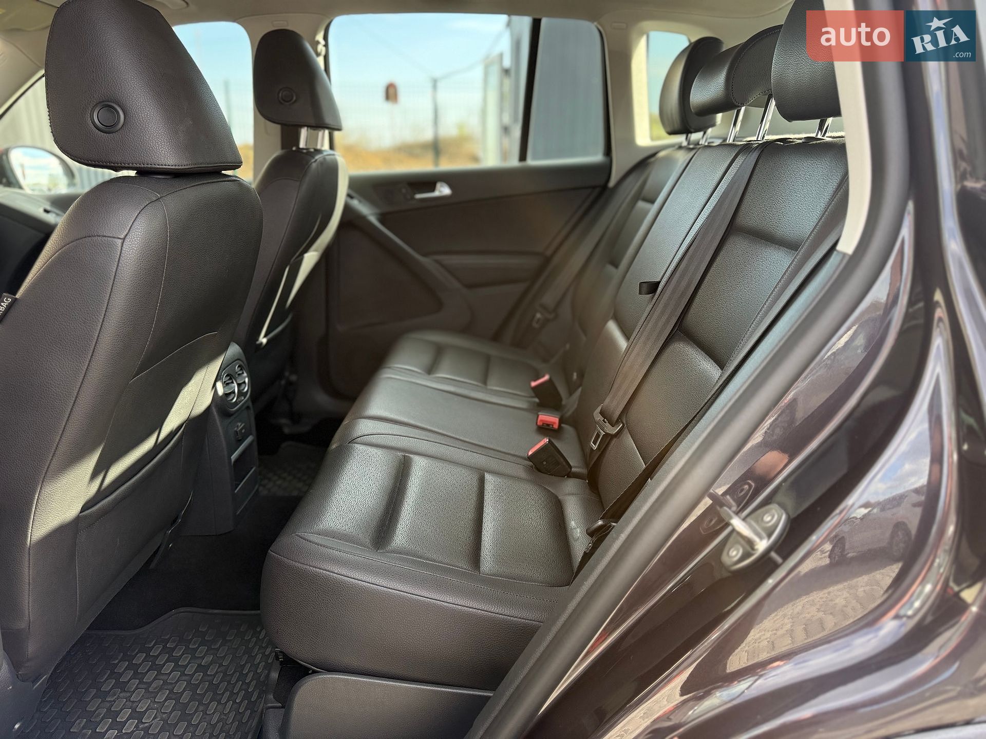 Volkswagen Tiguan 2016 VIN WVGBV7AX5GW522804 фото оголошення 28 з 56