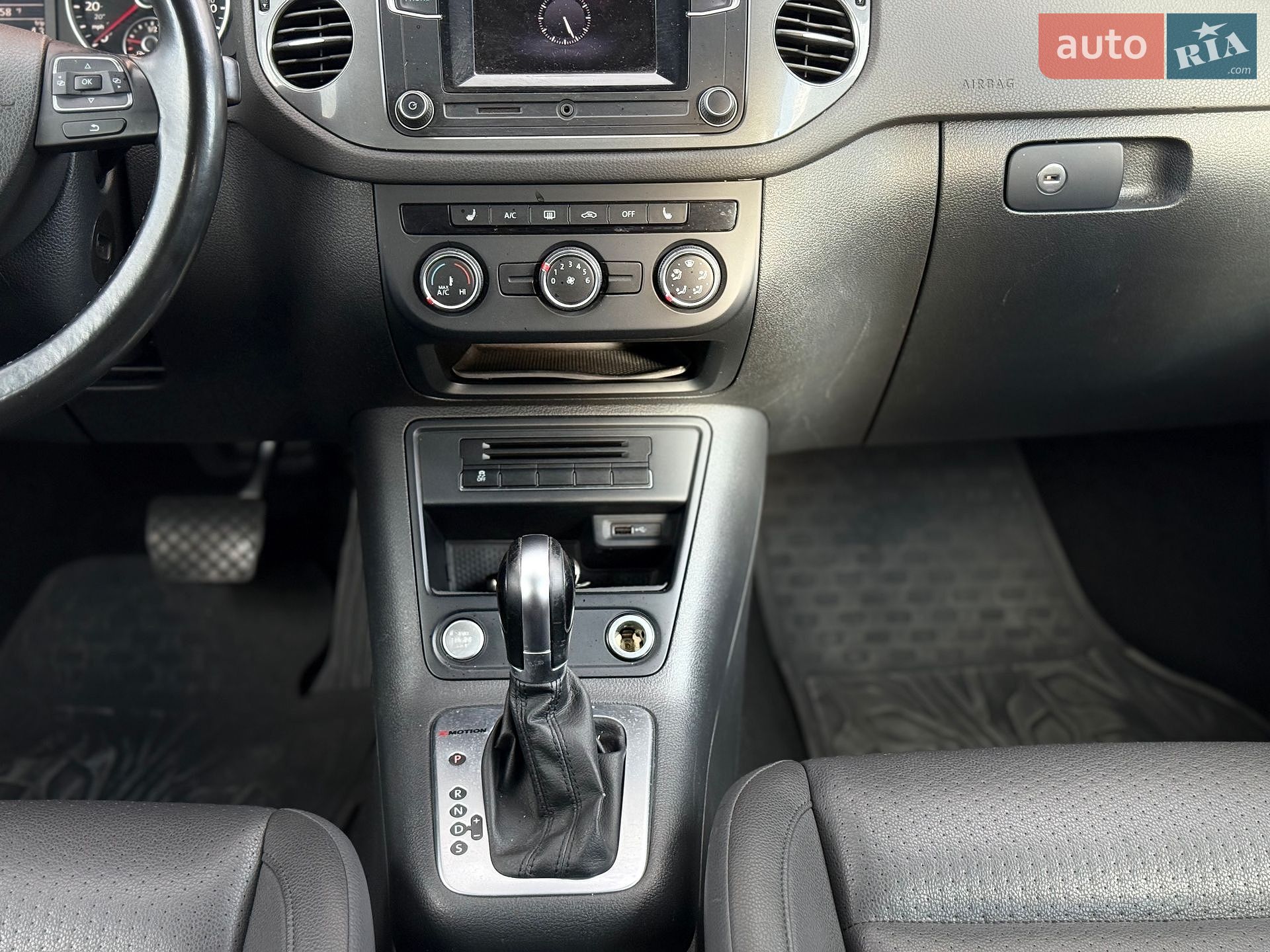 Volkswagen Tiguan 2016 VIN WVGBV7AX5GW522804 фото оголошення 55 з 56