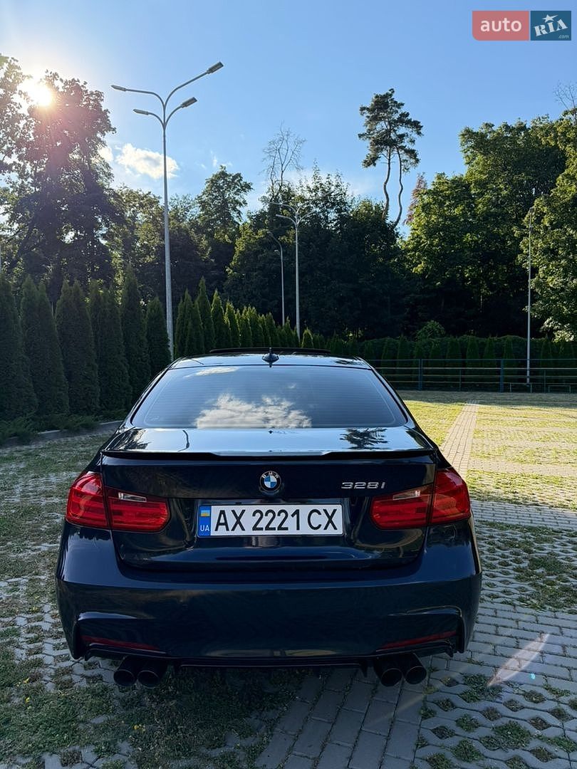 BMW 3 Series 2015 VIN WBA3C1C56FK123779 фото оголошення 9 з 16