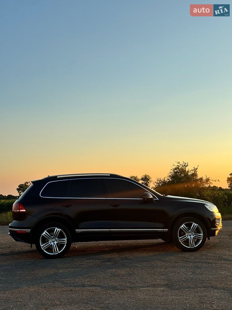 Volkswagen Touareg 2014 VIN WVGZZZ7PZFD008722 фото оголошення 10 з 55