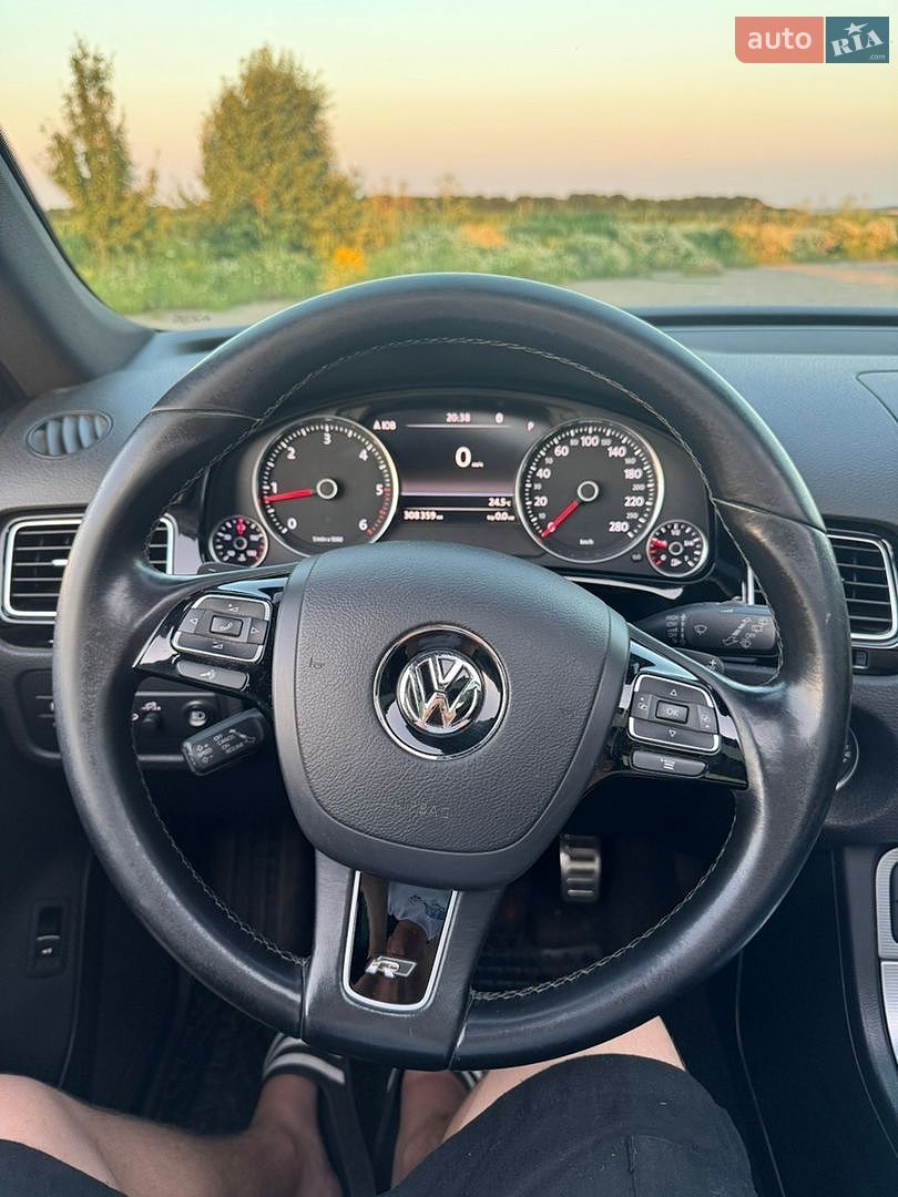 Volkswagen Touareg 2014 VIN WVGZZZ7PZFD008722 фото оголошення 33 з 55