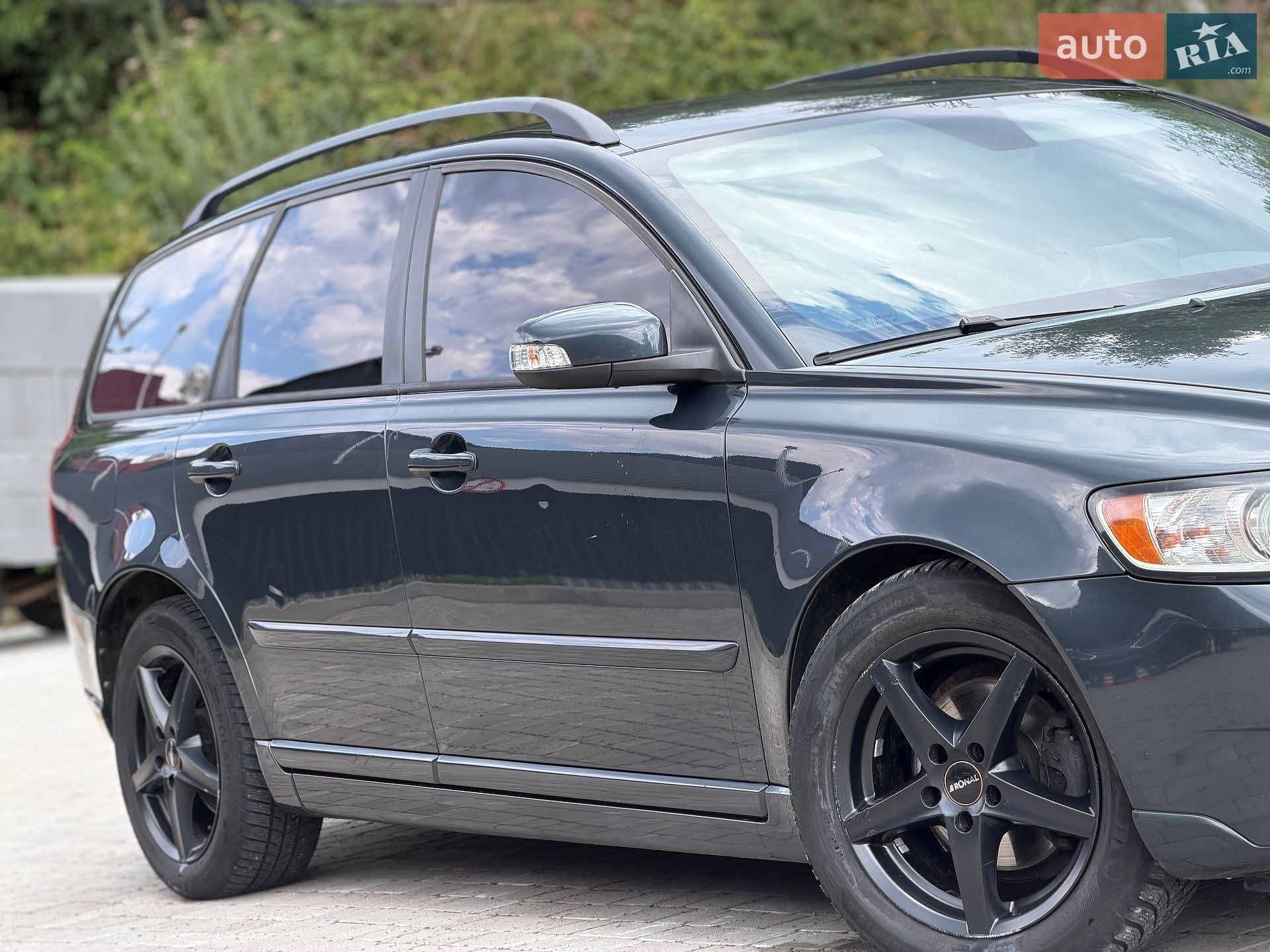 Volvo V50 2009 VIN YV1MW765292487962 фото оголошення 2 з 38