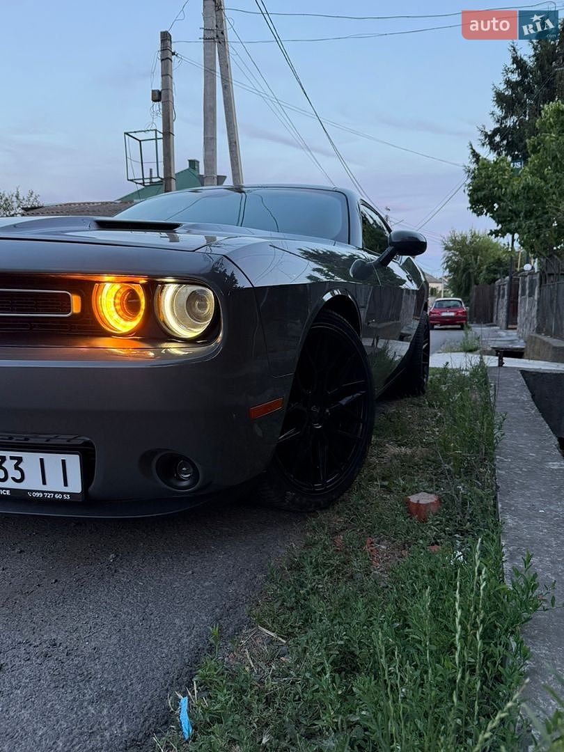 Dodge Challenger 2018 VIN 2C3CDZBT3JH333372 фото оголошення 5 з 22