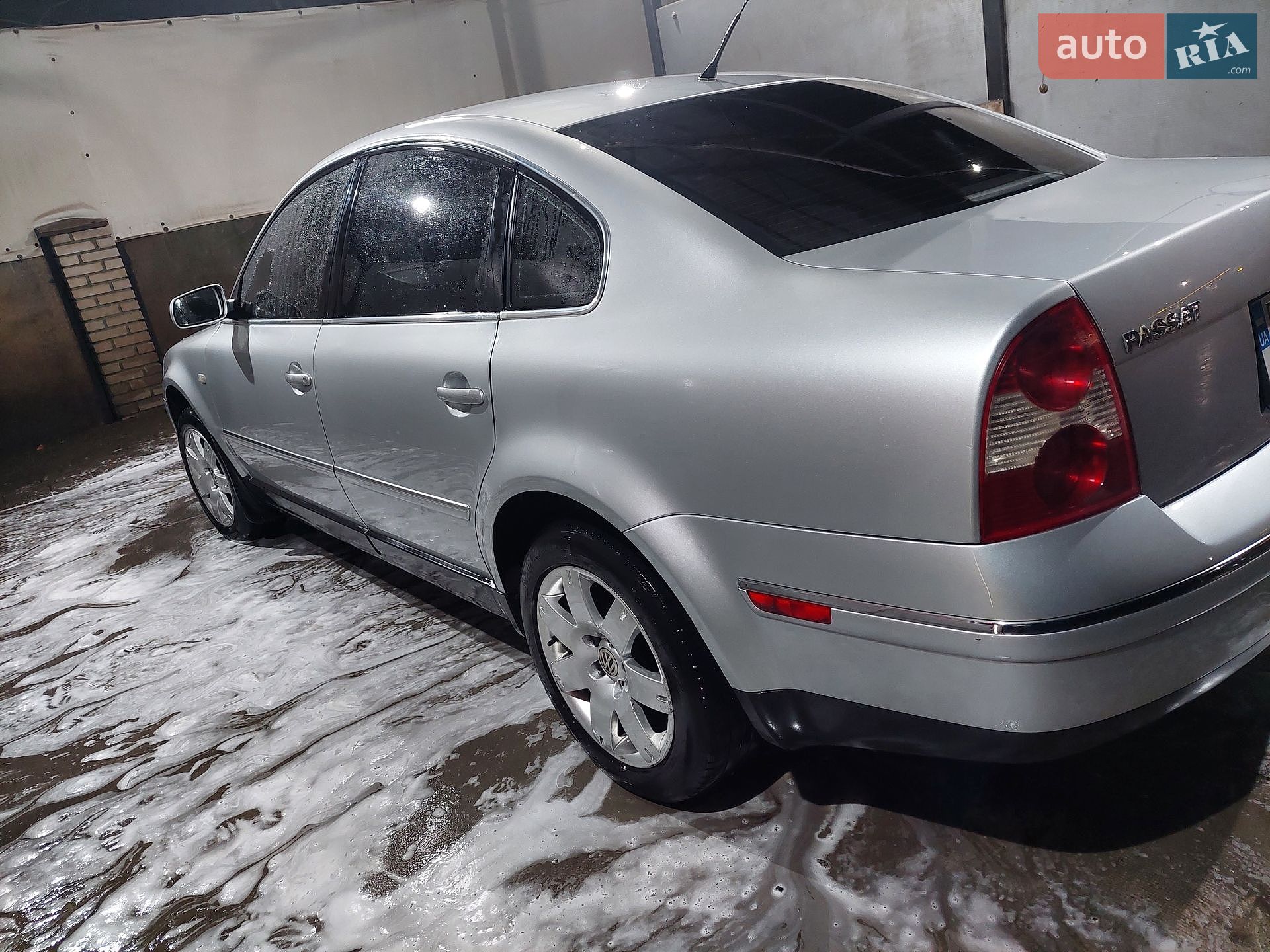 Volkswagen Passat 2002 VIN WVWZZZ32ZGE152500 фото оголошення 3 з 9