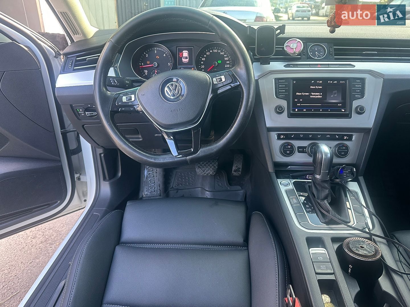 Volkswagen Passat 2016 VIN WVWZZZ3CZHE064517 фото оголошення 12 з 16