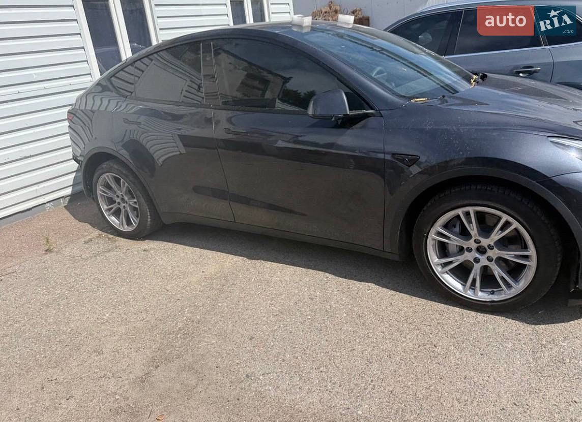 Tesla Model Y 2024 VIN 7SAYGDEE4RA236384 фото оголошення 4 з 4