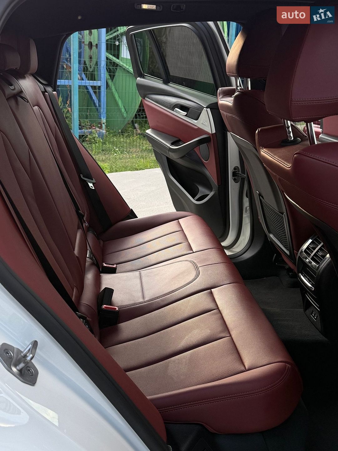 BMW X4 2023 VIN 5UX33DT04P9S86799 фото оголошення 6 з 16