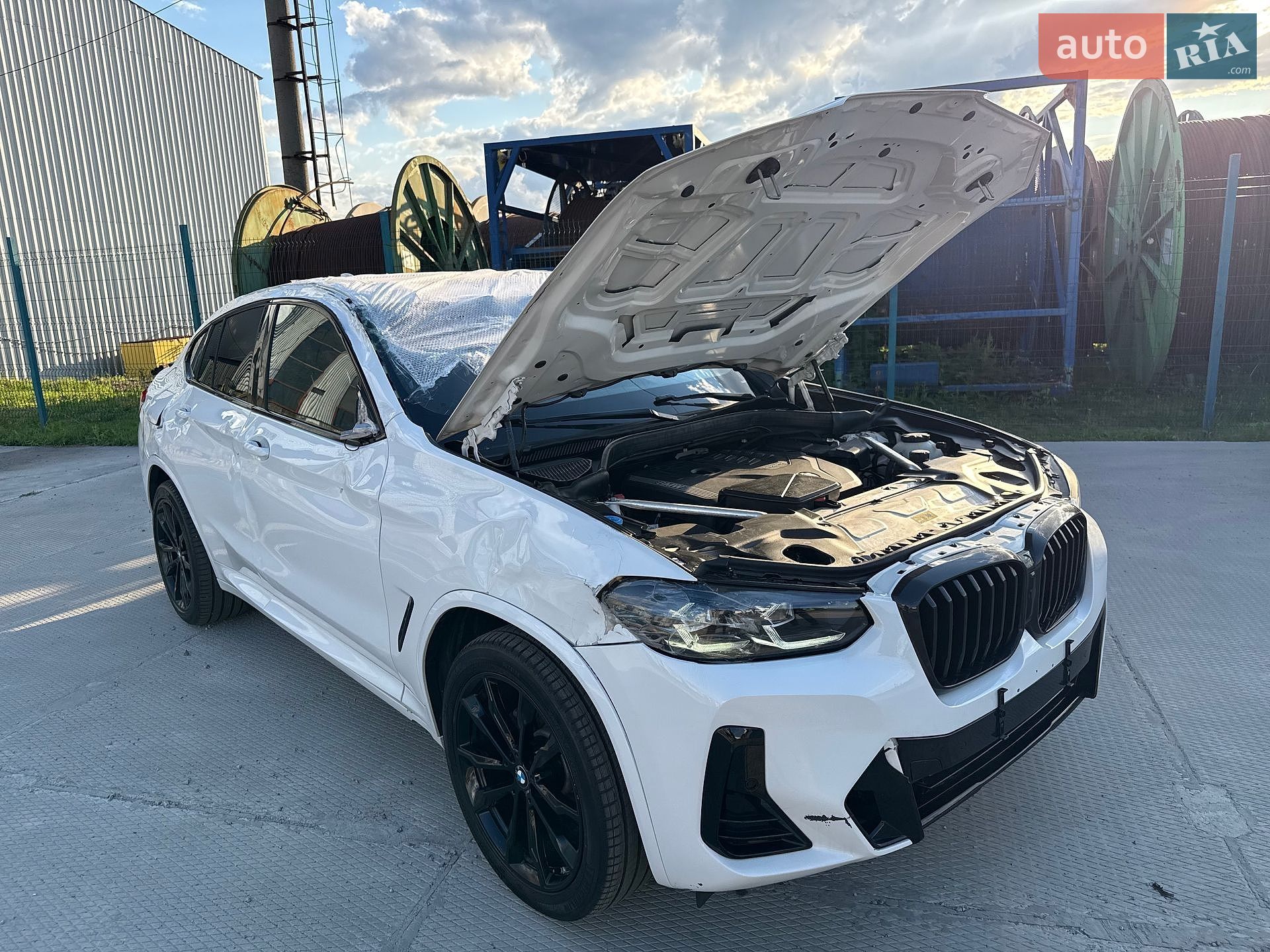 BMW X4 2023 VIN 5UX33DT04P9S86799 фото оголошення 13 з 16
