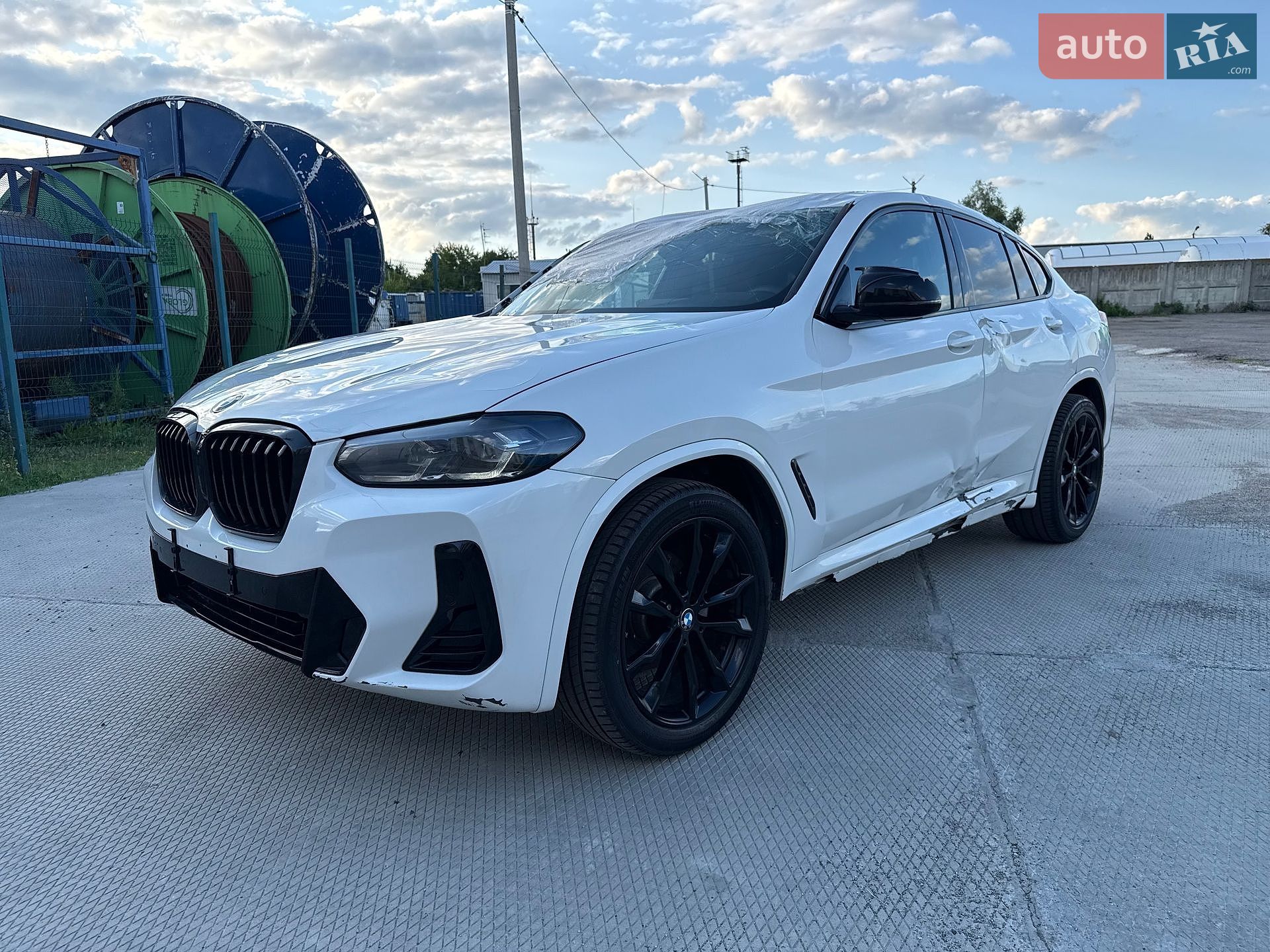 BMW X4 2023 VIN 5UX33DT04P9S86799 фото оголошення 15 з 16