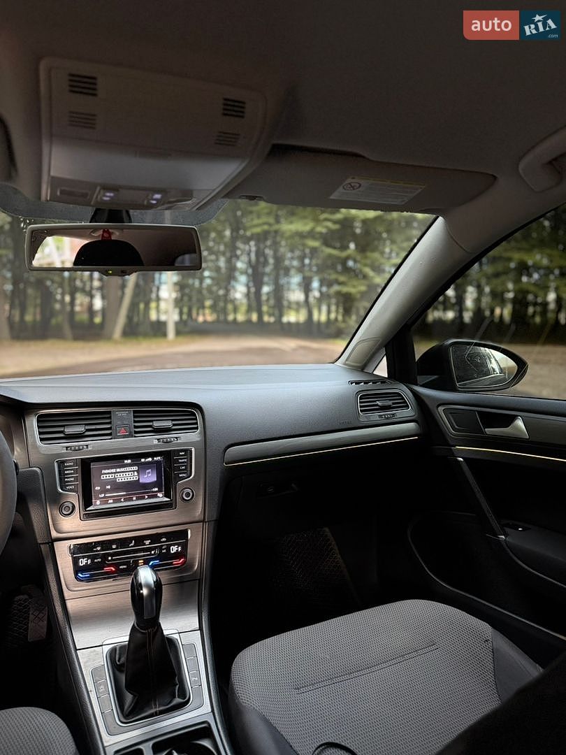 Volkswagen Golf 2013 VIN WVWZZZAUZEW005571 фото оголошення 33 з 47