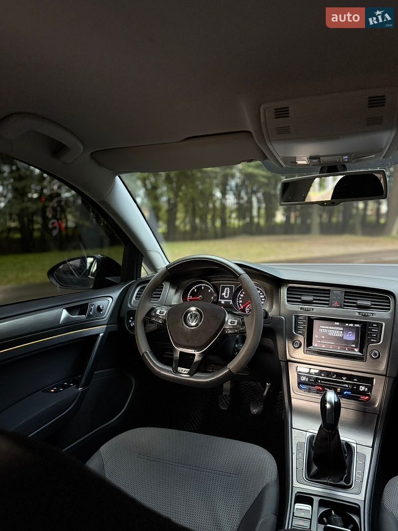 Volkswagen Golf 2013 VIN WVWZZZAUZEW005571 фото оголошення 34 з 47