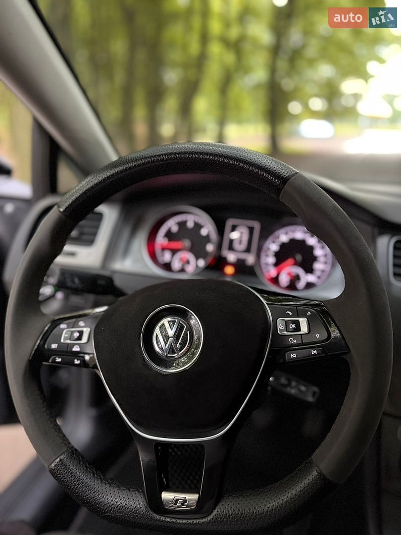 Volkswagen Golf 2013 VIN WVWZZZAUZEW005571 фото оголошення 39 з 47