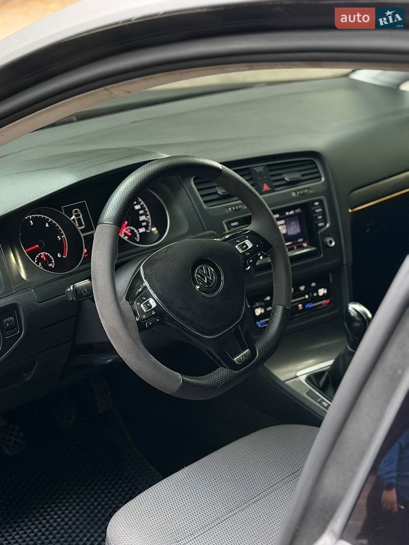 Volkswagen Golf 2013 VIN WVWZZZAUZEW005571 фото оголошення 43 з 47