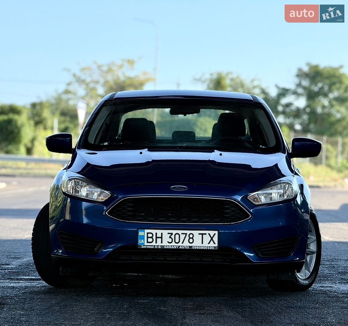 Ford Focus 2018 VIN 1FADP3FEXJL303794 фото оголошення 2 з 79