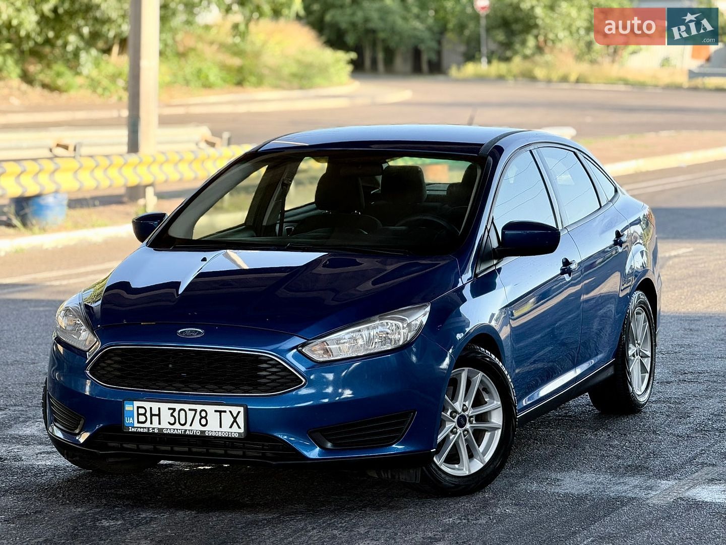 Ford Focus 2018 VIN 1FADP3FEXJL303794 фото оголошення 6 з 79