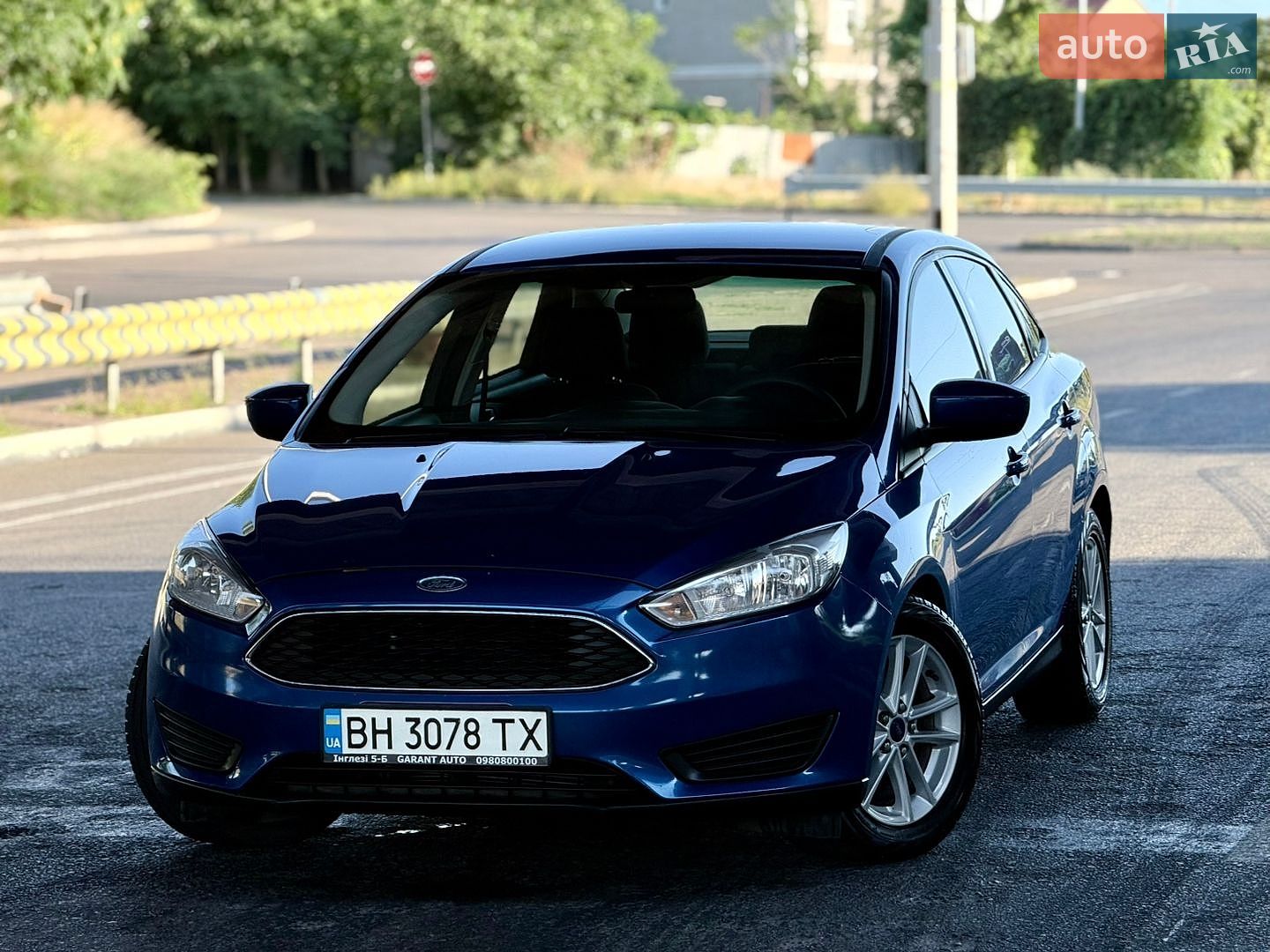 Ford Focus 2018 VIN 1FADP3FEXJL303794 фото оголошення 7 з 79