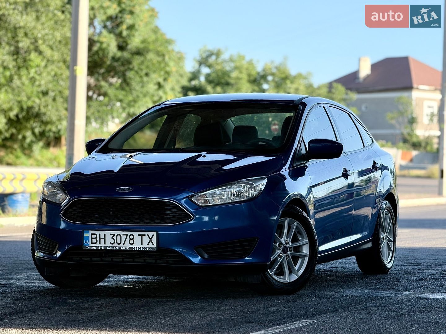 Ford Focus 2018 VIN 1FADP3FEXJL303794 фото оголошення 10 з 79