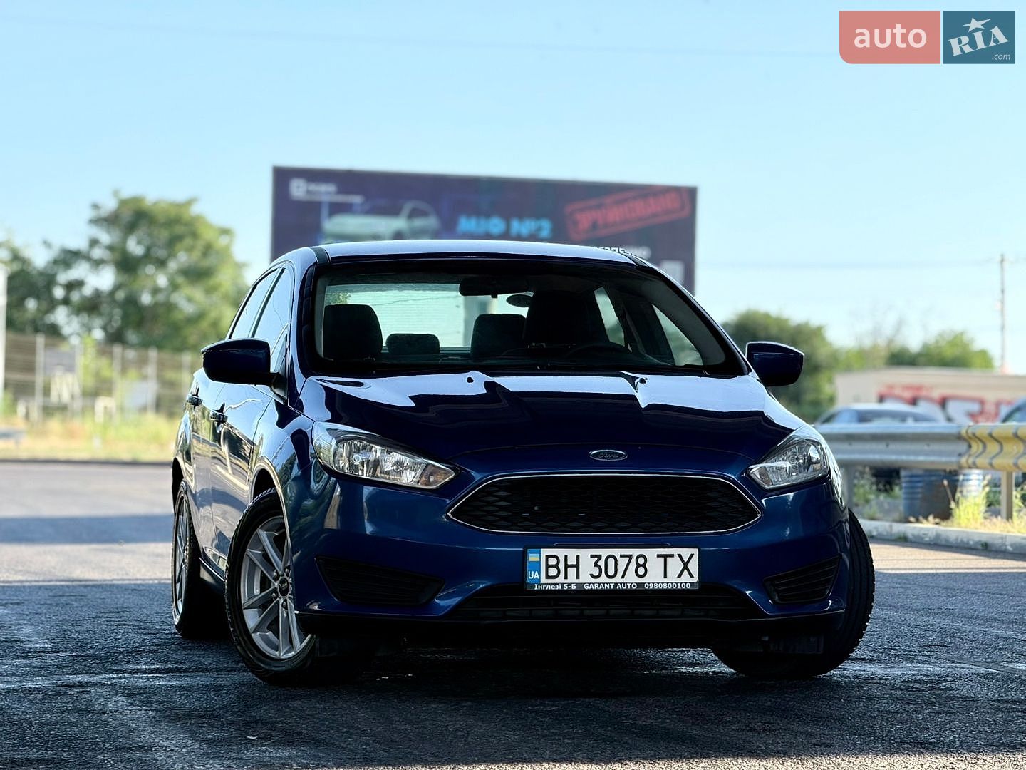Ford Focus 2018 VIN 1FADP3FEXJL303794 фото оголошення 17 з 79