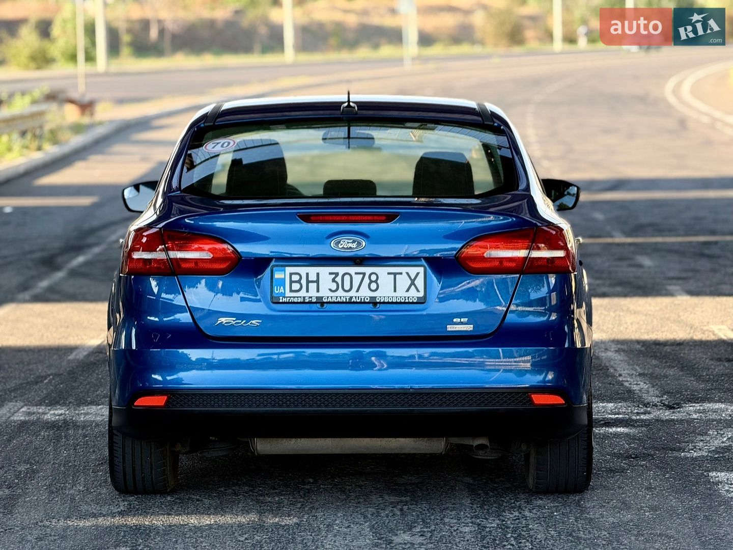 Ford Focus 2018 VIN 1FADP3FEXJL303794 фото оголошення 26 з 79