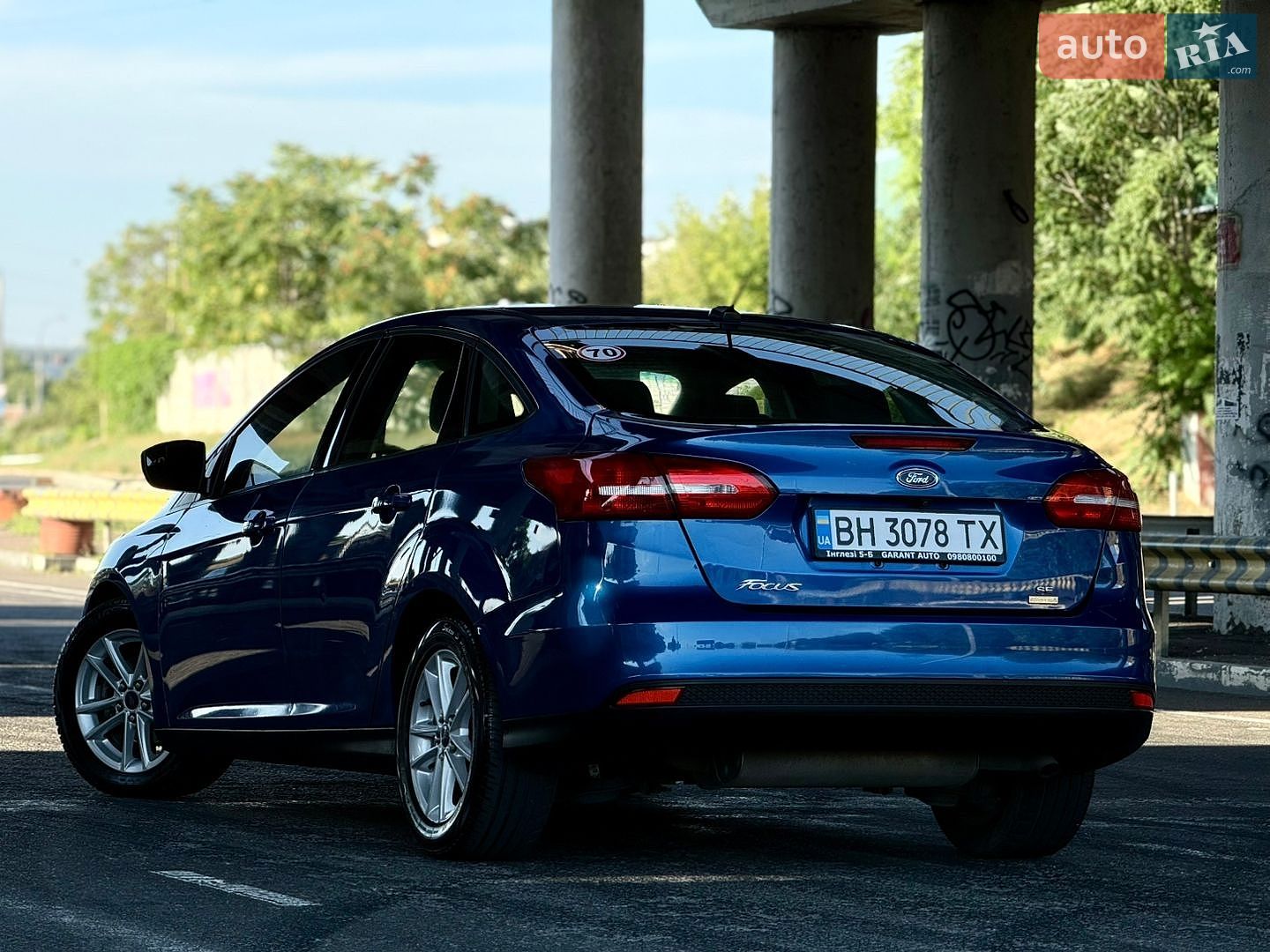 Ford Focus 2018 VIN 1FADP3FEXJL303794 фото оголошення 30 з 79