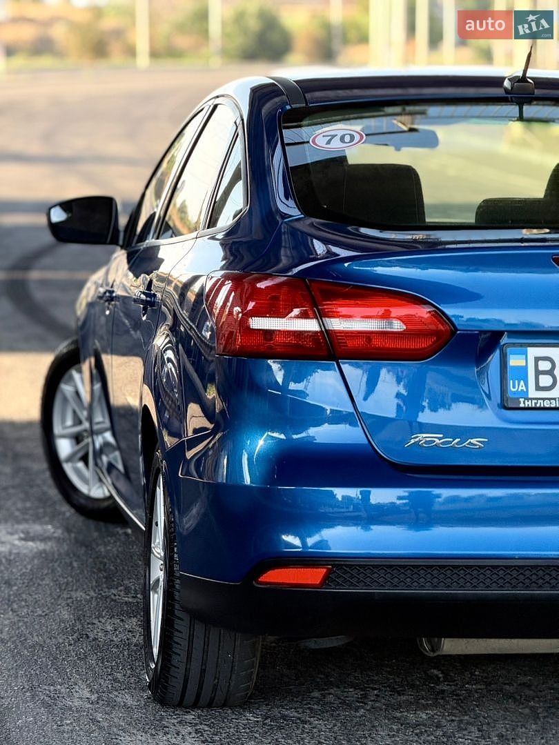 Ford Focus 2018 VIN 1FADP3FEXJL303794 фото оголошення 34 з 79