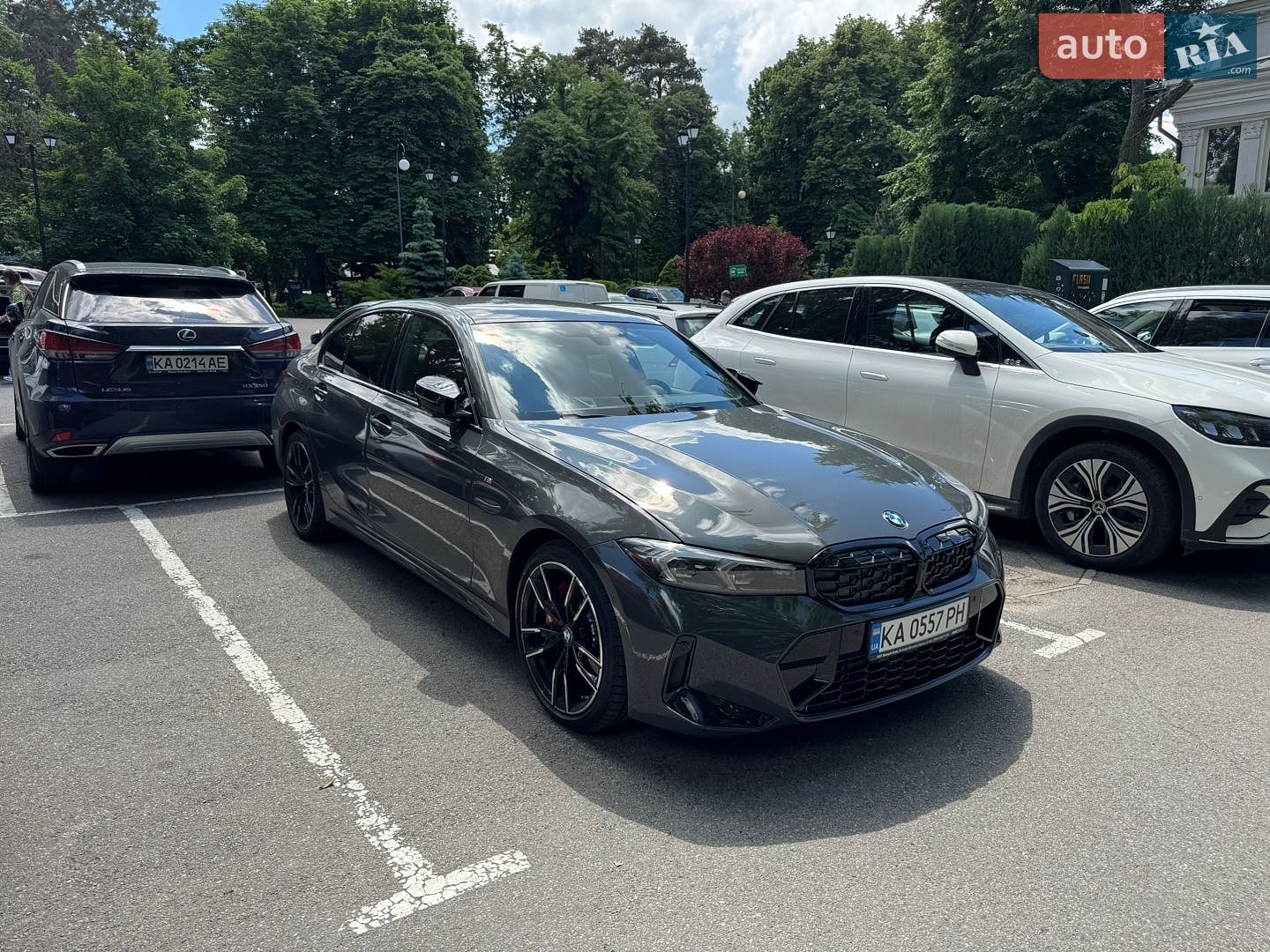 BMW 3 Series 2025 VIN WBA41FF070FV09912 фото оголошення 8 з 44