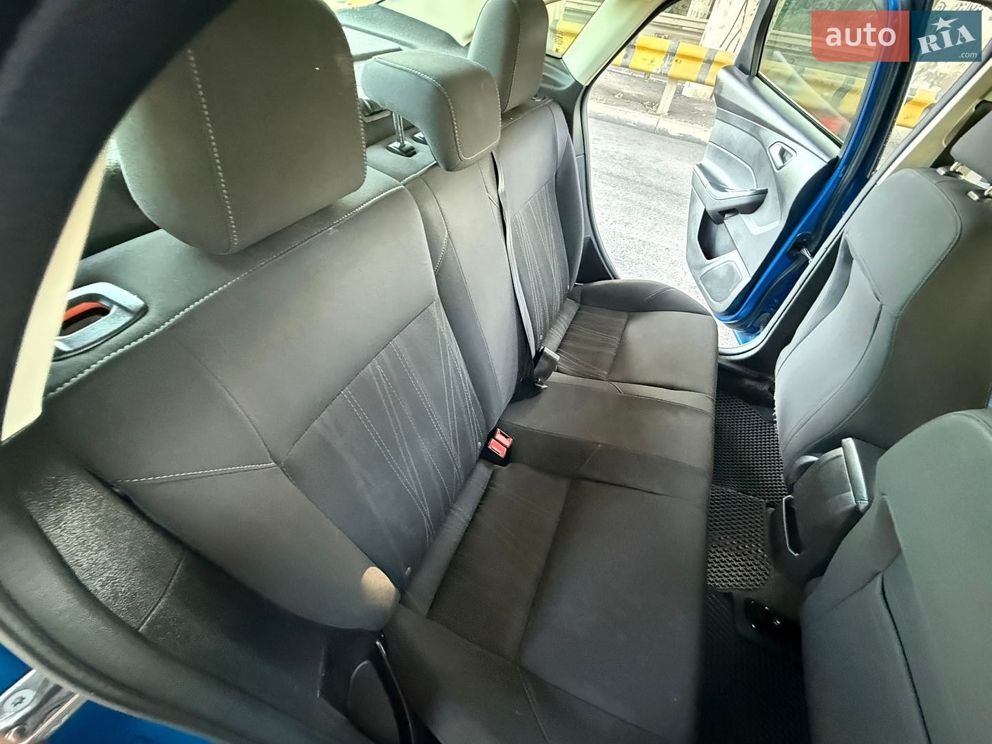 Ford Focus 2018 VIN 1FADP3FEXJL303794 фото оголошення 54 з 79