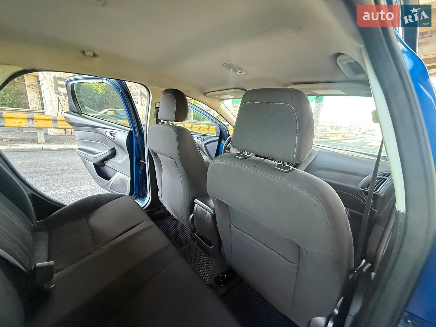 Ford Focus 2018 VIN 1FADP3FEXJL303794 фото оголошення 56 з 79