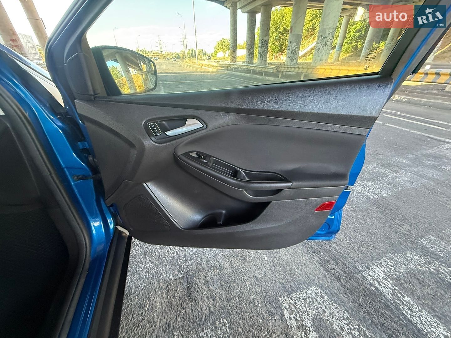 Ford Focus 2018 VIN 1FADP3FEXJL303794 фото оголошення 58 з 79