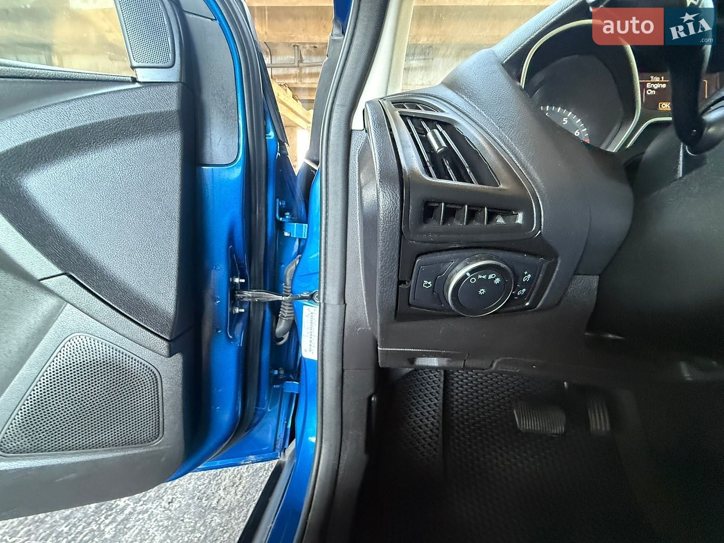 Ford Focus 2018 VIN 1FADP3FEXJL303794 фото оголошення 70 з 79