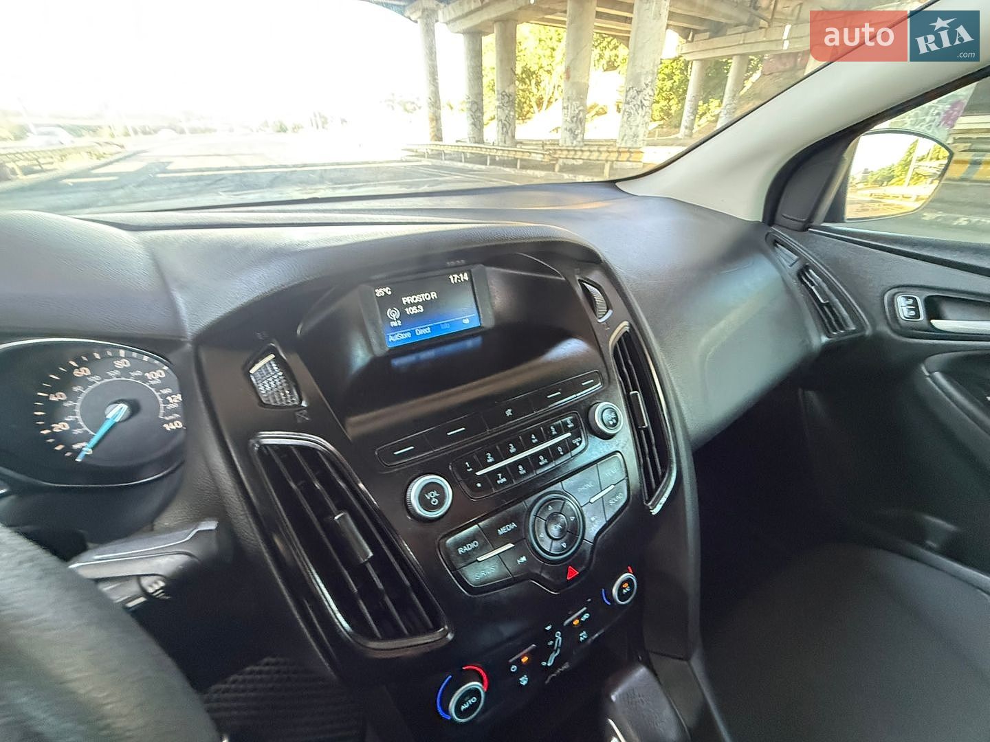 Ford Focus 2018 VIN 1FADP3FEXJL303794 фото оголошення 74 з 79