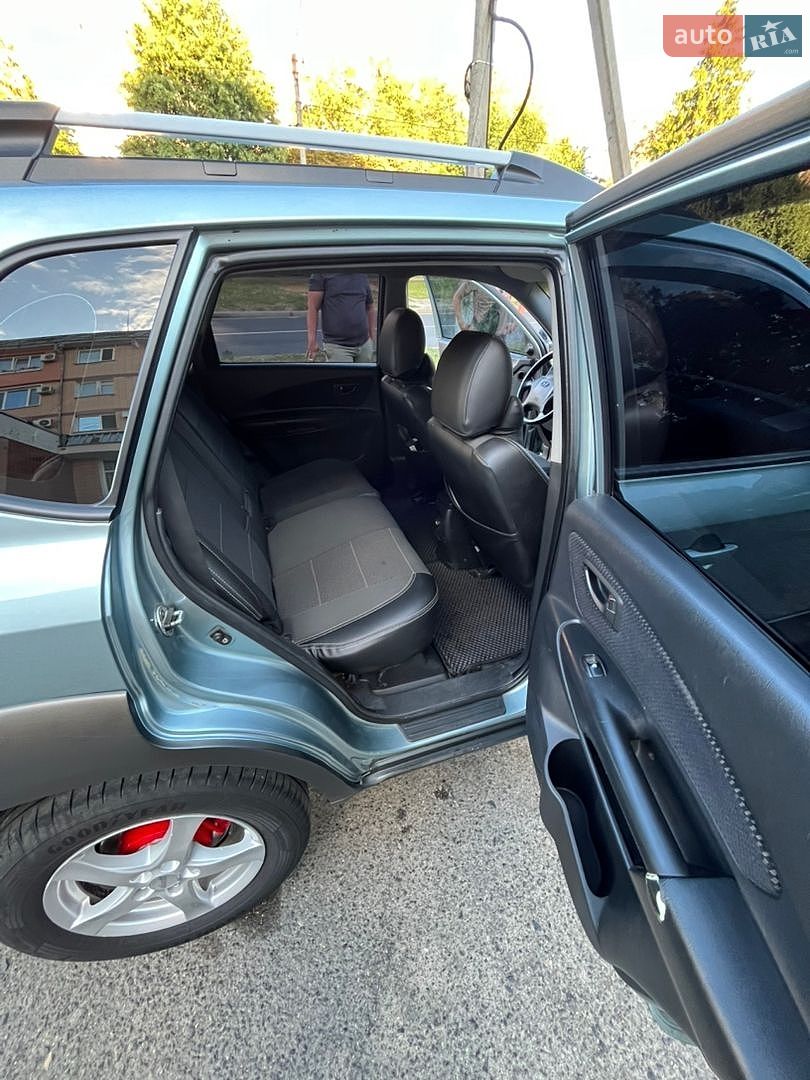 Hyundai Tucson 2008 VIN Y6LJN81VP8L200868 фото оголошення 12 з 17