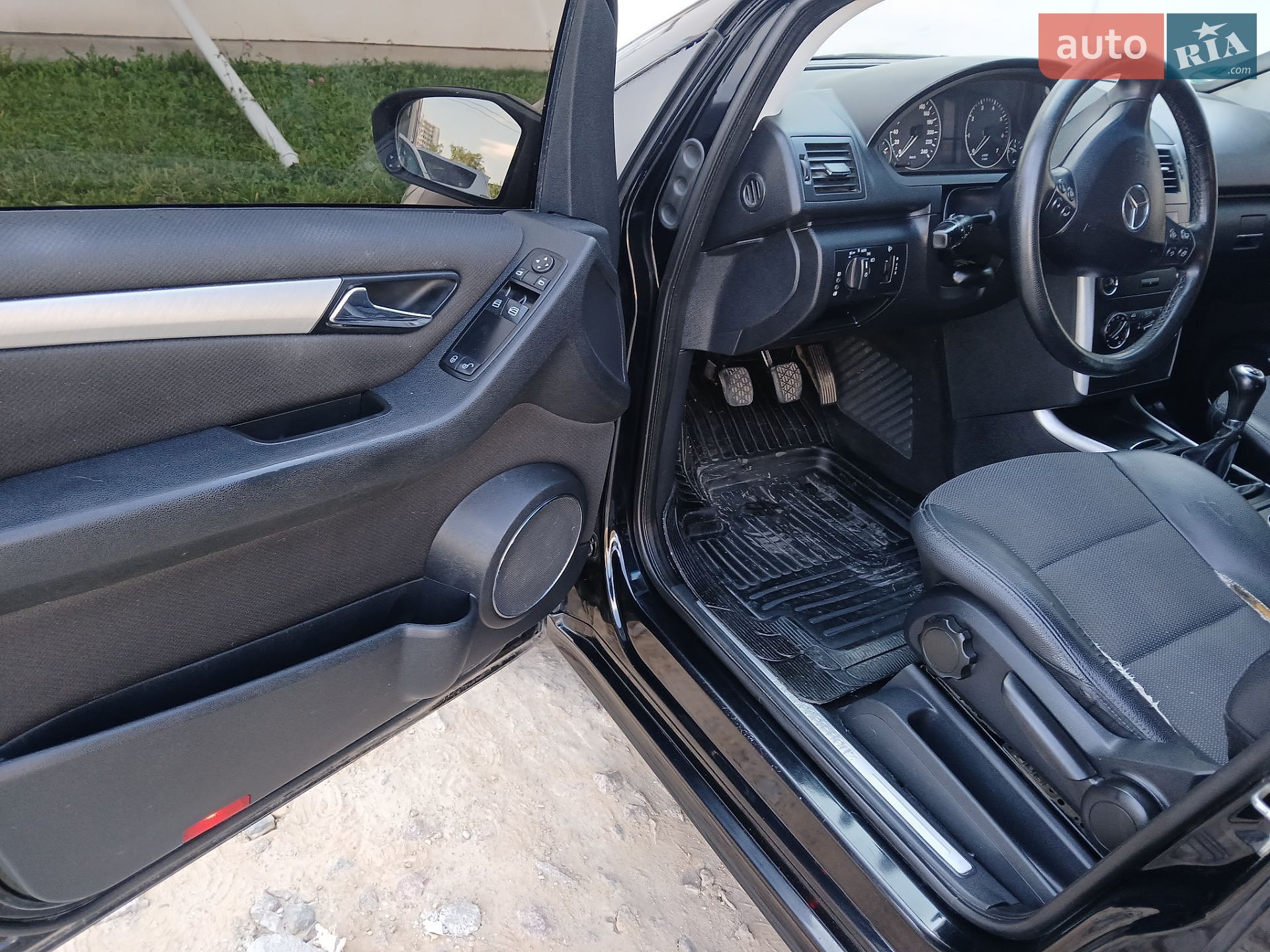 Mercedes-Benz A-Class 2008 VIN WDD1690311J548559 фото оголошення 25 з 40