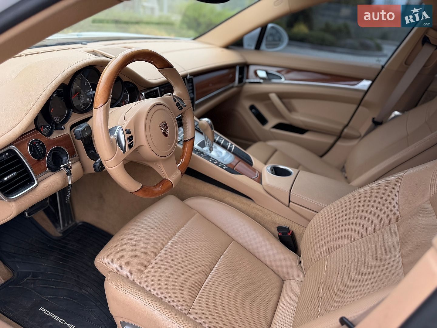 Porsche Panamera 2012 VIN WP0ZZZ97ZCL051904 фото оголошення 12 з 73