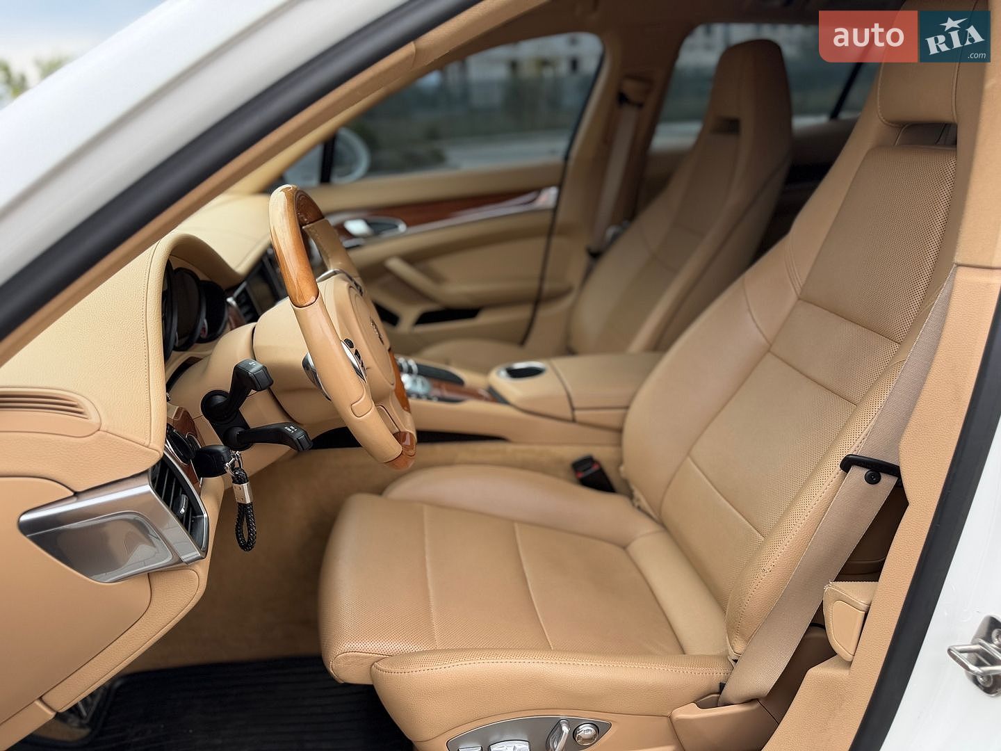 Porsche Panamera 2012 VIN WP0ZZZ97ZCL051904 фото оголошення 38 з 73