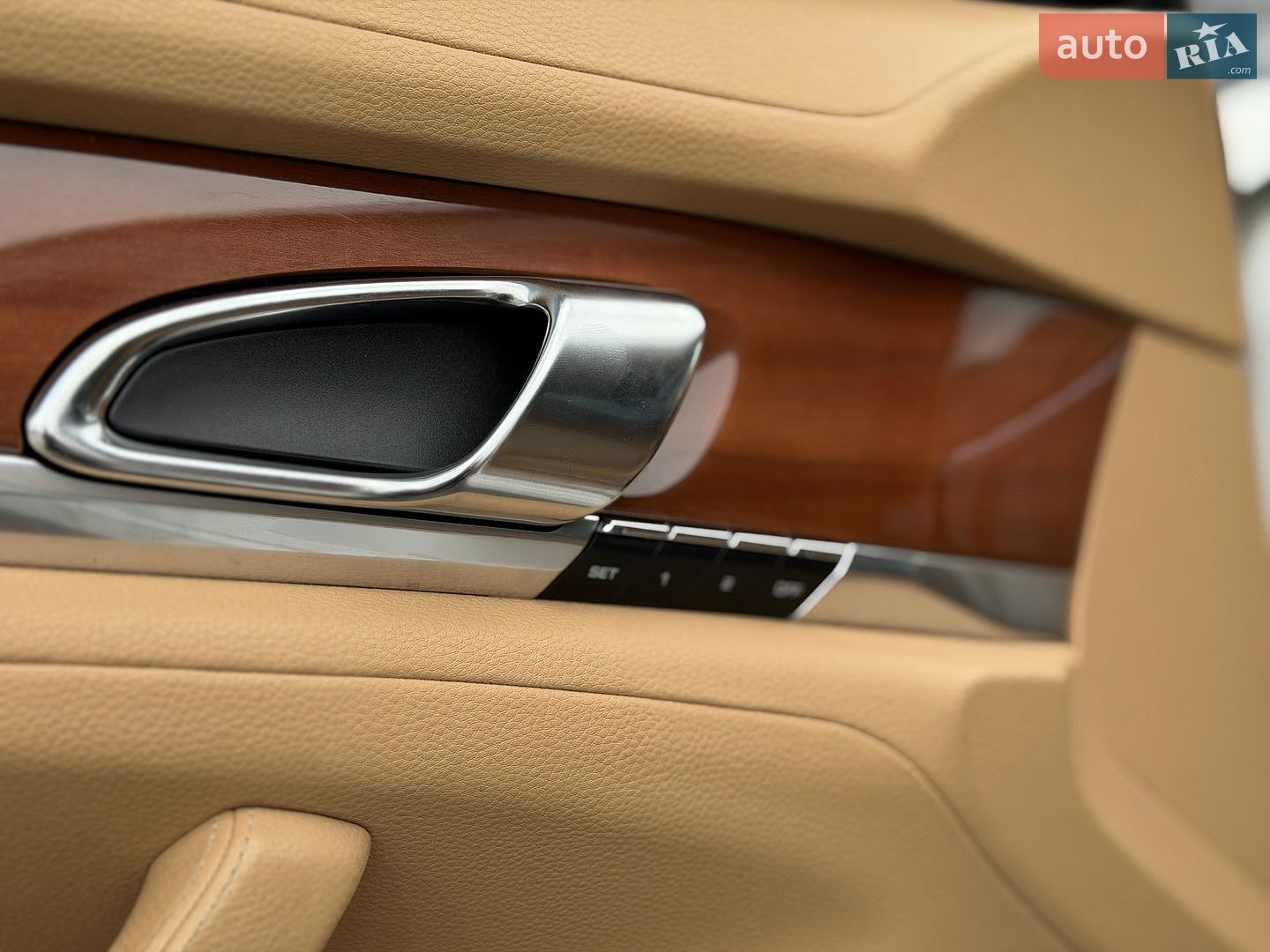Porsche Panamera 2012 VIN WP0ZZZ97ZCL051904 фото оголошення 46 з 73