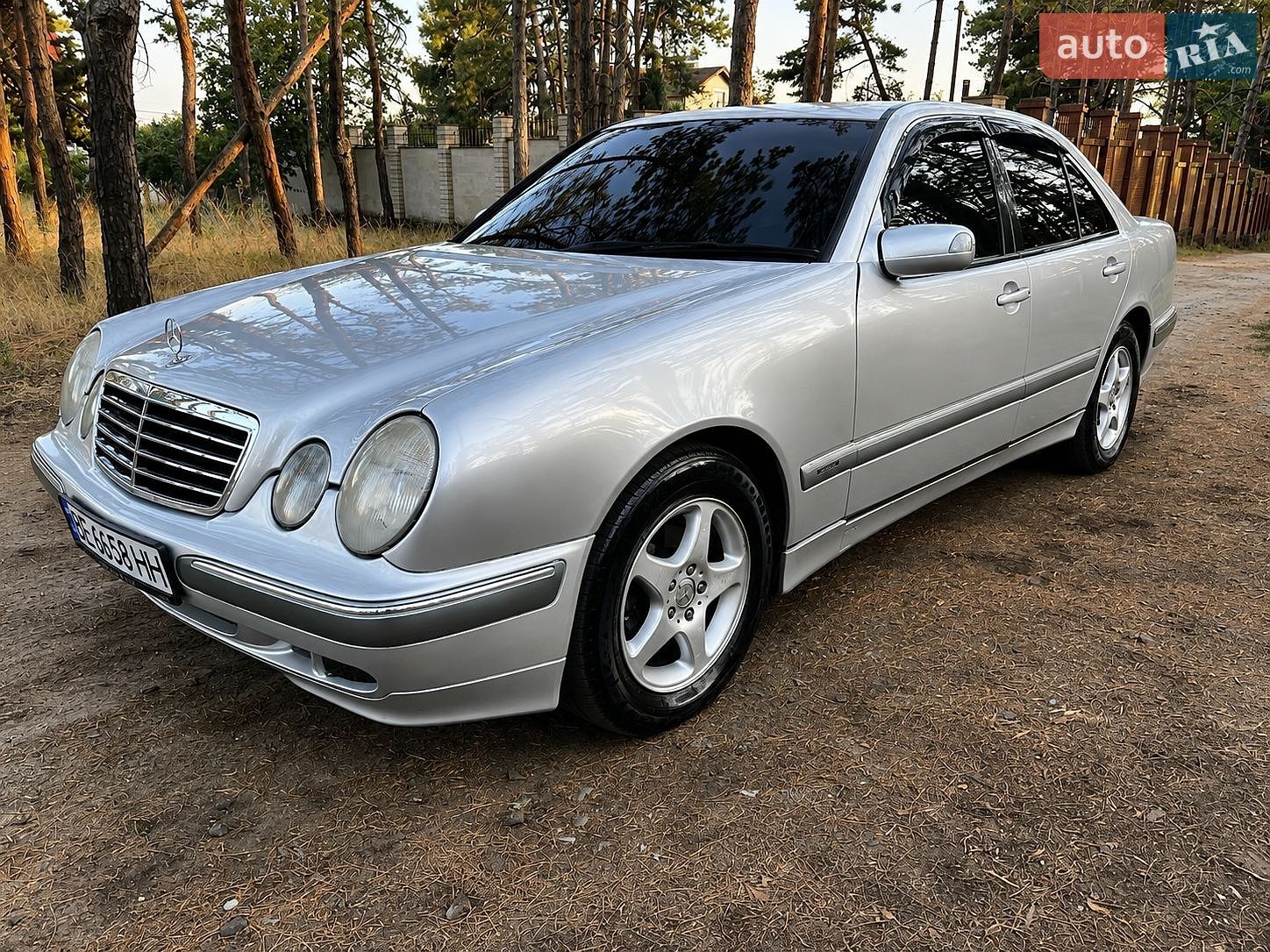 Mercedes-Benz E-Class 2000 VIN WDB2100351B043869 фото оголошення 2 з 9