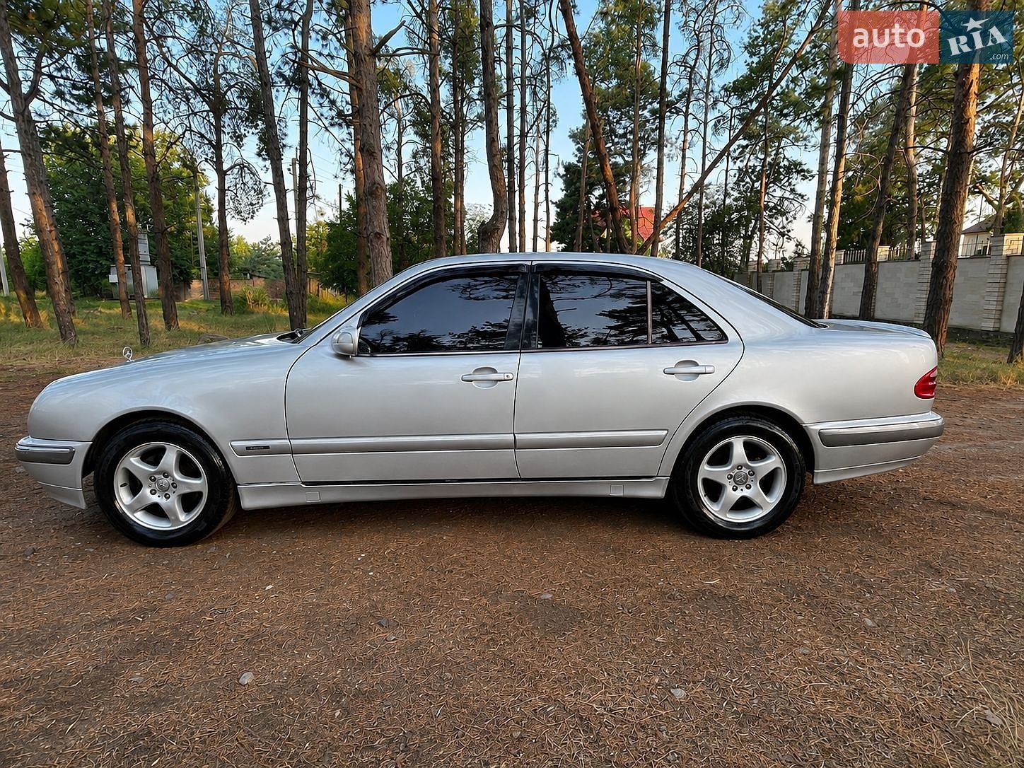 Mercedes-Benz E-Class 2000 VIN WDB2100351B043869 фото оголошення 6 з 9